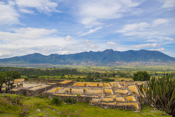 Fototapeta na wymiar Zona arqueológica de Yagul en Oaxaca México