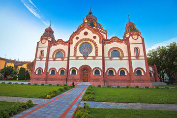 Fototapeta na wymiar Subotica synagogue colorful morning view