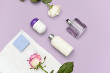 Obraz na płótnie Canvas shampoo, cute, towel, and hygiene products on a beautiful background