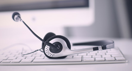 Communication support, call center and customer service help de