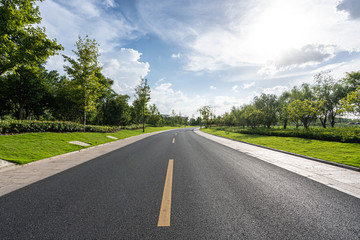 Fototapeta premium road in park