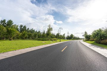 Fototapeta premium road in park