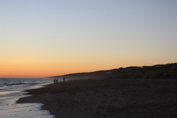 Sonnenuntergang am Strand in Spanien