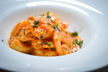 saganaki shrimps receipt with fresh tomatoes & basil