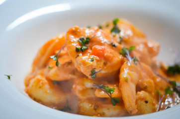 saganaki shrimps receipt with fresh tomatoes & basil