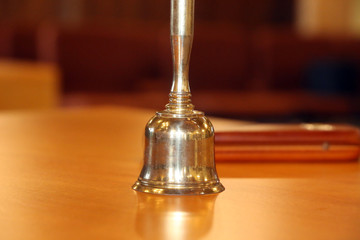 Nahaufnahme einer Handglocke