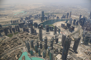 Fototapeta na wymiar A view of Dubai skyline from Burj Khalifa