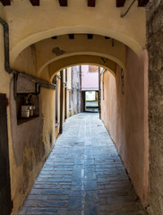 Fototapeta premium Vicoli e gallerie a Pioraco