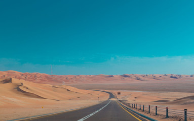 UAE. Desert  landscape, road