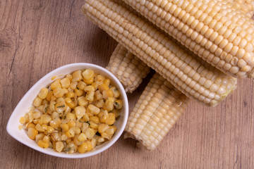  corncob with braised corn