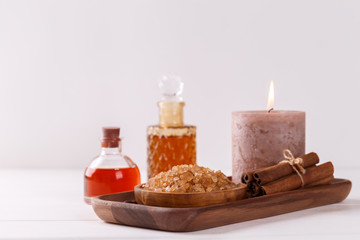 Obraz na płótnie Canvas Spa setting with aromatic coffee candle