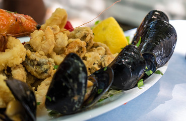 Fried mixed seafood dish