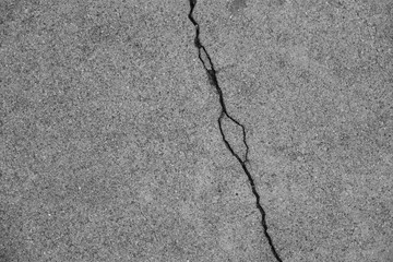 Obraz premium Crack in concrete on the streets of Los Angeles for interior design