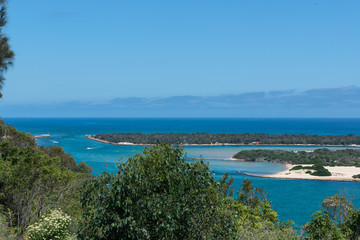 Obraz premium tropikalna wyspa na morzu