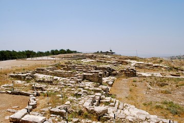 Fototapeta na wymiar Samaritan Temple Ruins