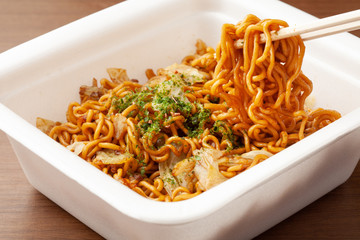 カップ焼きそば