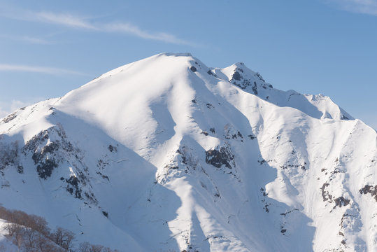 雪山 Images – Browse 91,355 Stock Photos, Vectors, and Video