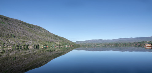 Fototapeta na wymiar Lake Reflection