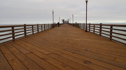 Obraz premium The Oceanside California Pier On An Overcast Morning: Travel, Outdoors, Tourism
