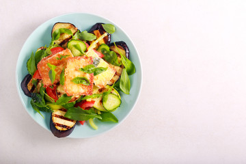 Fresh salad with grilled vegetables