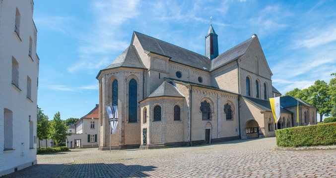 St. Suitbertus Bascilica on Stiftsplatz Kaiserswerth D&uuml;sseldorf