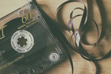 Closeup macro di una cassetta audio, musica vintage anni 80