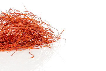 Naklejka premium Lot of whole red chili pepper threads isolated on white background