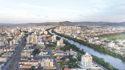 Passeio pelo céu da cidade de Tubarão, sul de Santa Catarina, Brasil