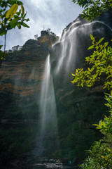 Obraz premium beautiful waterfalls, wentworth falls, blue mountains, australia 4