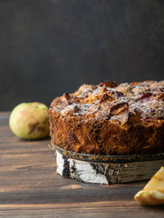 delicious and insanely delicious apple pie