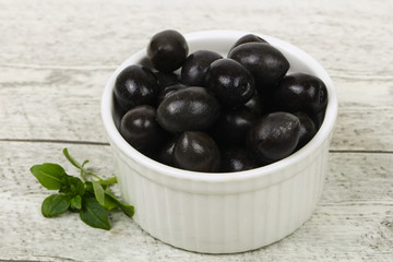 Black olives in the bowl