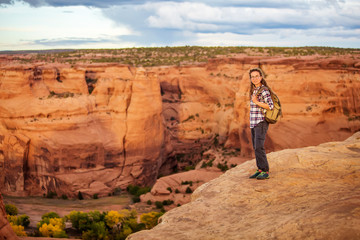 A hiker in the Canyon de Chelly National Monument