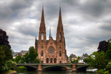 Fototapeta na wymiar Saint Paul Church, Strasbourg, France