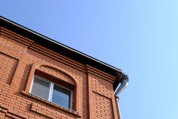  Elements and details of building facades