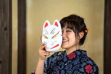 浴衣の女性