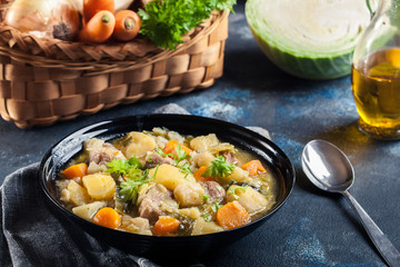 Pichelsteiner, German stew that contains meat