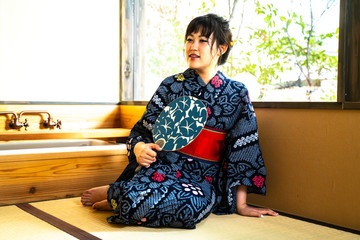 浴衣の女性