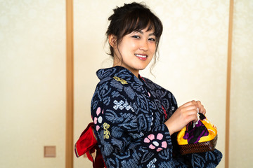 浴衣の女性