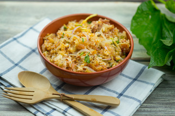 Thai food (Yam Naem Khao Tod) recipe spicy salad of curried rice croquettes