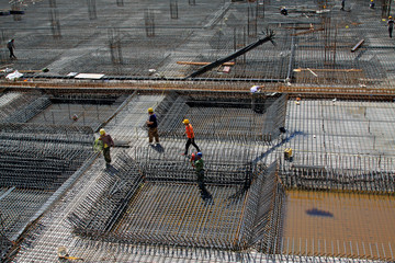 Reinforced concrete casting framework in a construction site