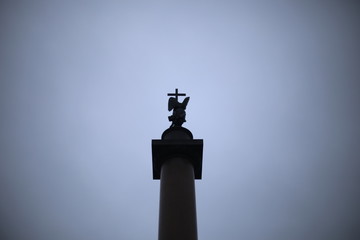silhouette of statue of liberty