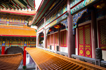 Fototapeta na wymiar Red Chinese Temple of Heaven