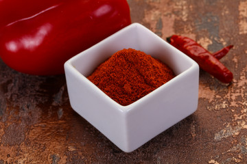Paprika powder in the bowl