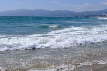  Pacific ocean off the coast of los Angeles