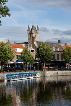 Blick &uuml;ber den Kanal Damsche Vaart auf den Ort Sluis