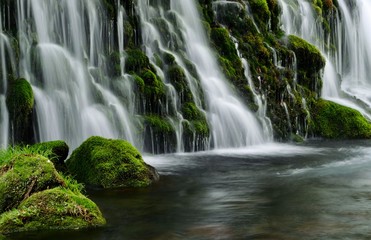 Obraz premium 《元滝伏流水》秋田県にかほ市