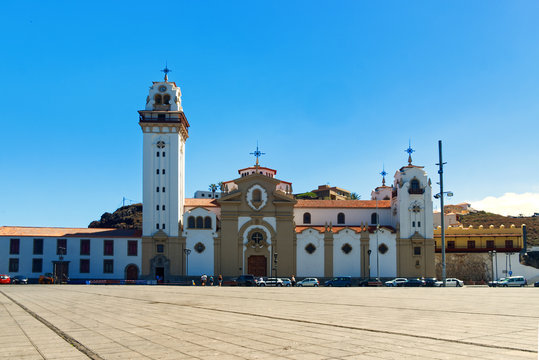Candelaria, Spanien, 08/01/2019 Bei der Stadt handelt es sich um eine echte gewachsene Stadt und keine k&uuml;nstlich erbaute Touristenhochburg. Die geschichtliche und religi&ouml;se Bedeutung macht sie einmali