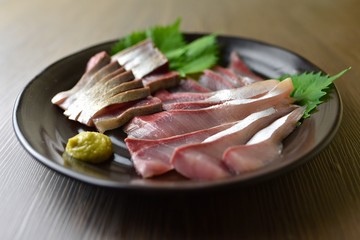 ブリの刺身