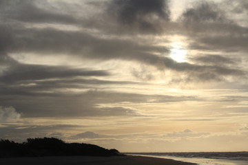 Fototapeta premium Cloudy morning in the beach