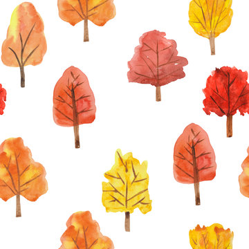 seamless pattern of autumn trees on a white background. watercolor illustration for prints, textiles, wallpapers and posters